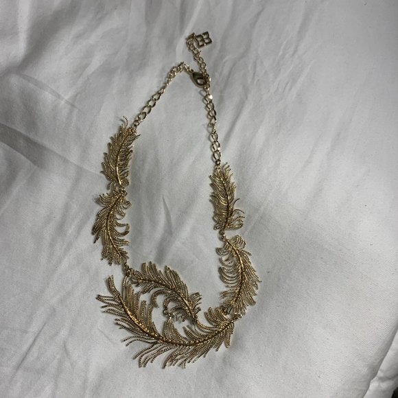 Gorgeous Gold-Collar Designer Necklace - Picture 7 of 10